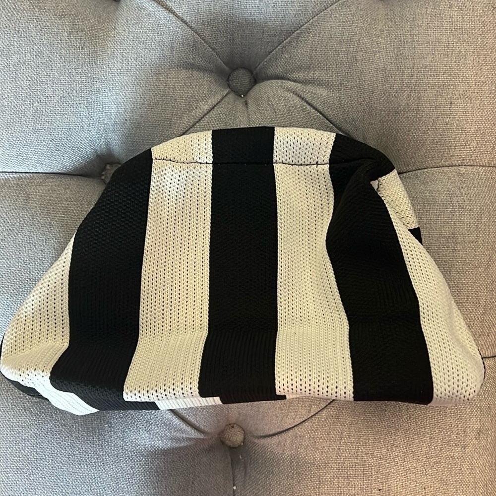 Striped dumpling bag.